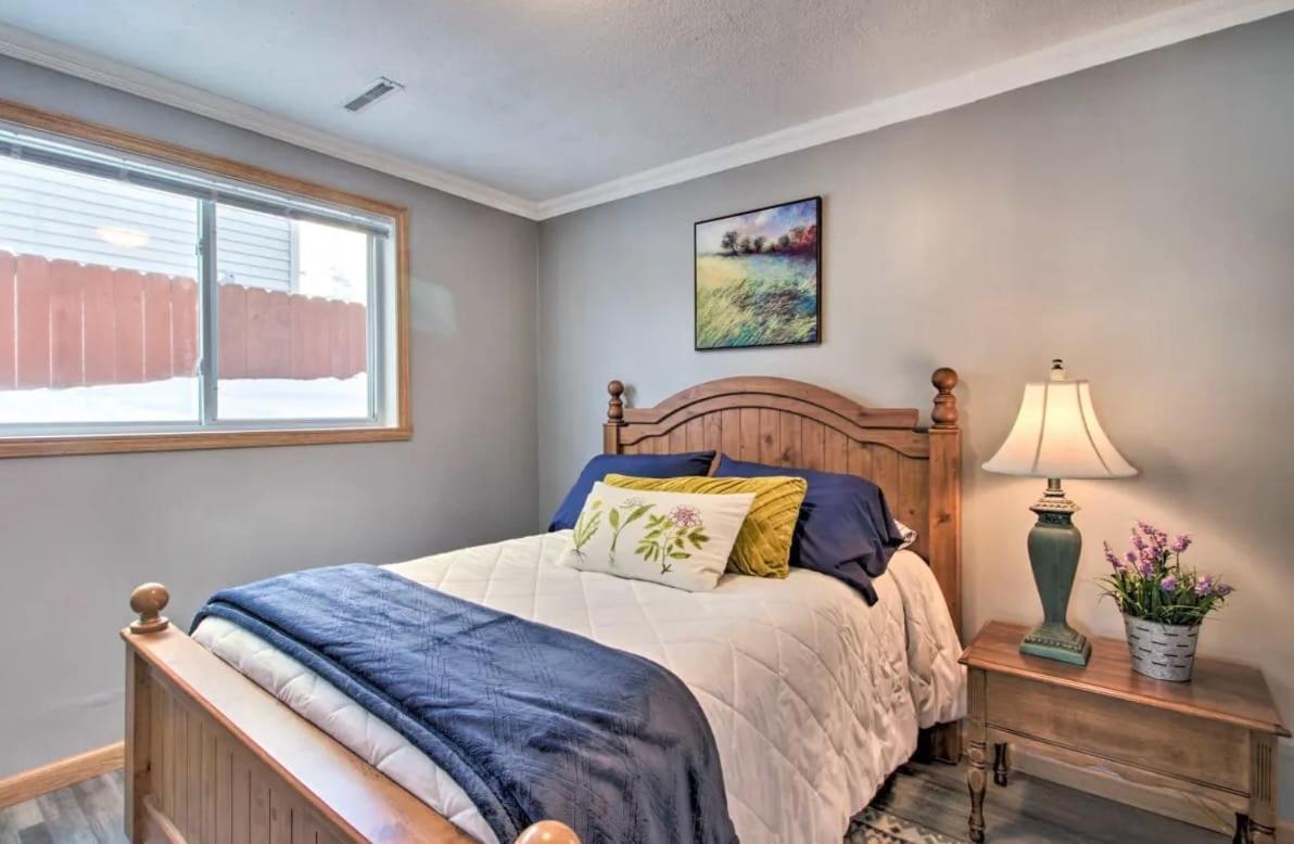 Welcoming West Fargo Retreat W Backyard Villa Ngoại thất bức ảnh